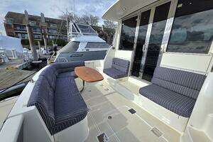 2017 Sabre 42 Salon Express thumbnail 9