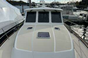 2017 Sabre 42 Salon Express thumbnail 7