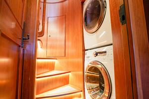 Insignia 86ft Outer Reef Yachts Yacht For Sale