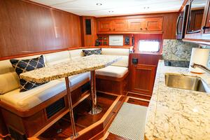 Insignia 86ft Outer Reef Yachts Yacht For Sale