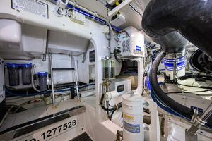 Hatteras 54 SEA NYLE - Engine Room