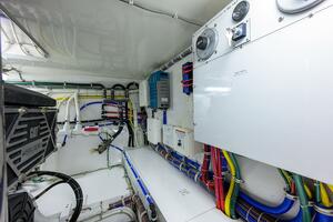 Hatteras 54 SEA NYLE - Engine Room