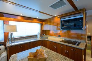 Hatteras 54 SEA NYLE - Galley