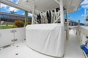 2019 Boston Whaler 380 Outrage 'Lima Kilo' - Wet Bar