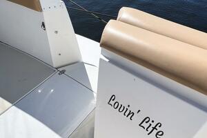 LOVIN  LIFE 35ft Carver Yacht For Sale