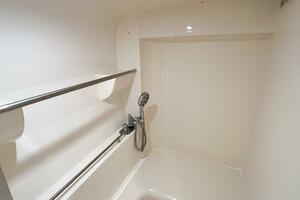 LOVIN  LIFE 35ft Carver Yacht For Sale