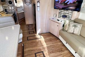 LOVIN  LIFE 35ft Carver Yacht For Sale