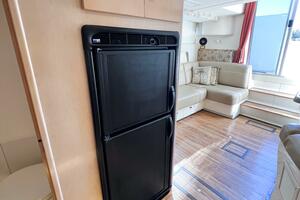 LOVIN  LIFE 35ft Carver Yacht For Sale