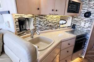 LOVIN  LIFE 35ft Carver Yacht For Sale