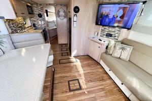 LOVIN  LIFE 35ft Carver Yacht For Sale