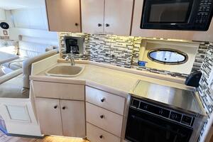 LOVIN  LIFE 35ft Carver Yacht For Sale