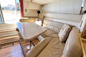 LOVIN  LIFE 35ft Carver Yacht For Sale