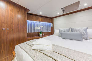 2018 Hargrave Raised Pilothouse thumbnail 38