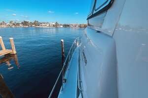 1997 CARVER YACHTS 500 COCKPIT MY thumbnail 61