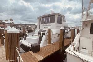 1997 CARVER YACHTS 500 COCKPIT MY thumbnail 3