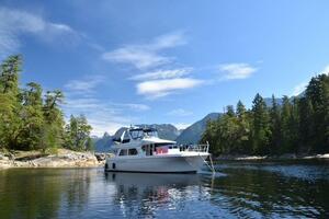 Hukilau 48ft Navigator Yacht For Sale