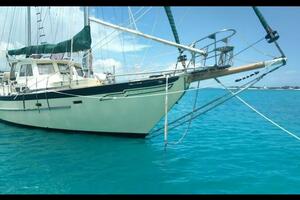 Lady Bella 45ft Hardin Yacht For Sale