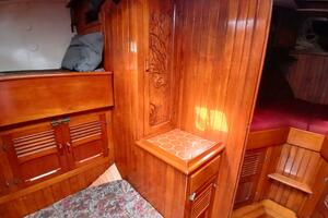 Lady Bella 45ft Hardin Yacht For Sale