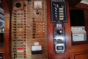 Lady Bella 45ft Hardin Yacht For Sale