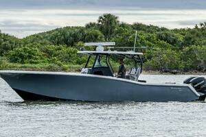 32-ft-Tidewater-2020-320 CC-Going Propless-Jupiter Florida United States yacht for sale