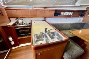 37ft Beneteau Yacht For Sale