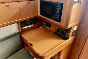 37ft Beneteau Yacht For Sale