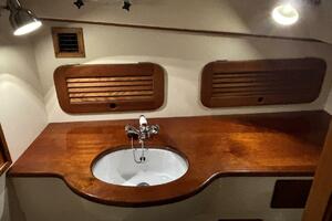 MANITOU 36ft Hinckley Yacht For Sale