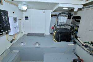 2013 Meridian 441 Sedan thumbnail 74