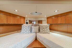 2012 Sunseeker Portofino 48 thumbnail 20