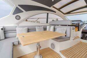 2012 Sunseeker Portofino 48 thumbnail 10