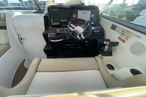 31ft Rinker Yacht For Sale