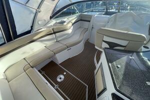 31ft Rinker Yacht For Sale