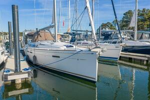 43ft Jeanneau Yacht For Sale