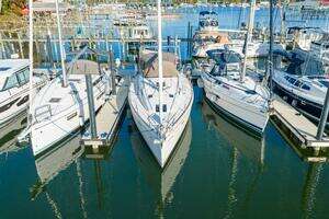 2016 Jeanneau 439 thumbnail 3