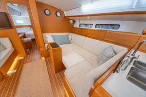 43ft Jeanneau Yacht For Sale