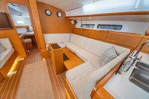 2016 Jeanneau 439 thumbnail 57