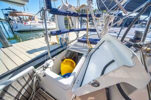 43ft Jeanneau Yacht For Sale