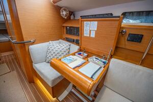 43ft Jeanneau Yacht For Sale