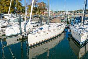 2016 Jeanneau 439 thumbnail 2