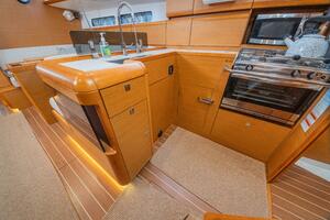 43ft Jeanneau Yacht For Sale