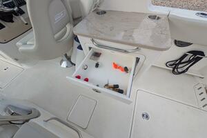 Demo Pay 24ft Boston Whaler Yacht For Sale