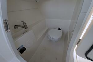 Demo Pay 24ft Boston Whaler Yacht For Sale