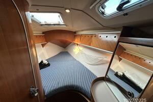 38' Beneteau forward stateroom
