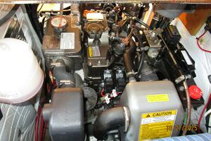 38' Beneteau auxiliary access3