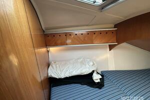 38' Beneteau forward stateroom port