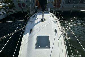 1992 Beneteau 38s5 thumbnail 9