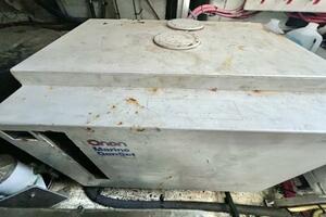 35 Partner Ship 2003 Cruisers 3772 Generator Medium