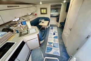 3 Sea Yall 1995 Regal 400 Commodore Interior 1 Medium