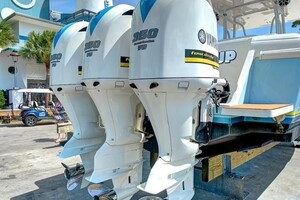 2008 Intrepid 370 Cuddy