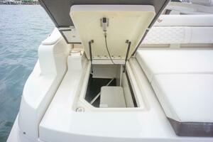 31ft Sea Ray Yacht For Sale
